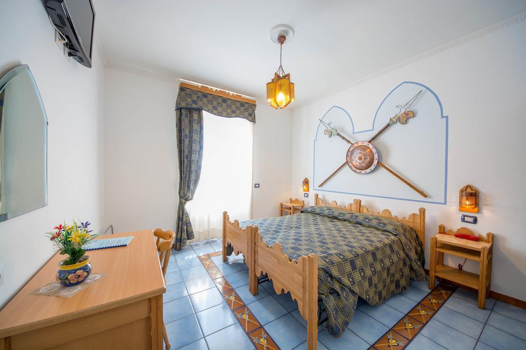 Riviera B&B Rooms マイオーリ エクステリア 写真